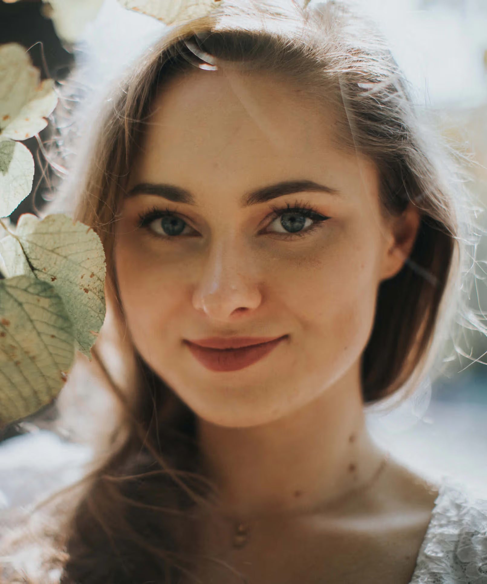 files/1698864667-how-to-stop-being-a-nice-girl.avif